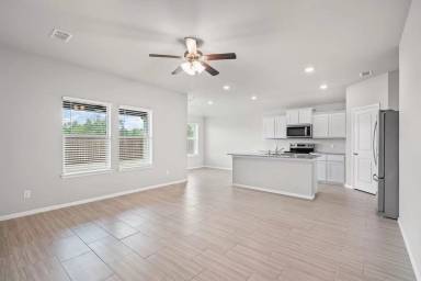 Main picture of 373 Wildrose Cir