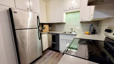 Main picture of 877 Woodside Rd
