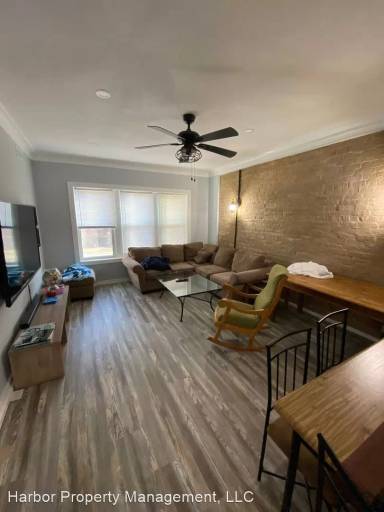 Main picture of 6135 N Glenwood Ave