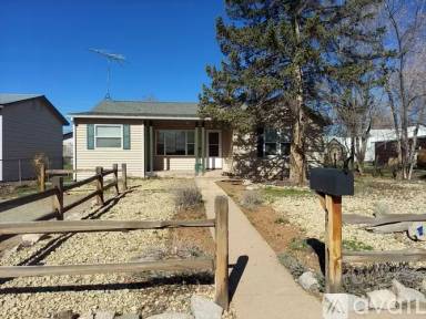 Main picture of 315 S Beech St