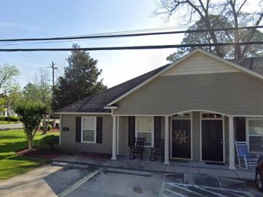 Main picture of 103 S West St