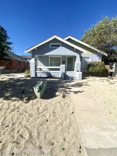 Main picture of 321 Crampton St