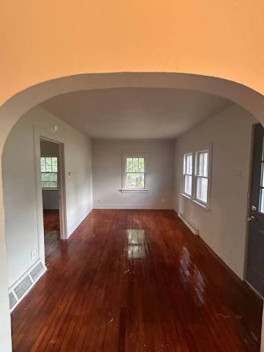 Main picture of 1406 E Paulding Rd