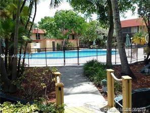 Main picture of 800 NE 199th St