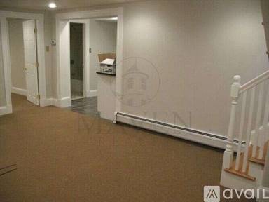 Main picture of 2 Park Ave