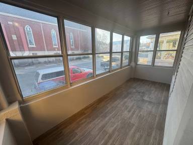 Main picture of 1007 4th Ave