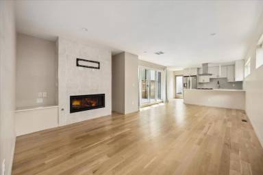 Main picture of 1421 Irving St