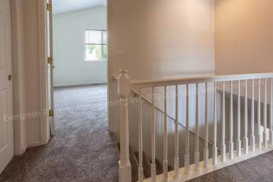 Main picture of 721 Waterglen Dr