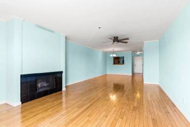 Main picture of 1001 Shoreline Dr