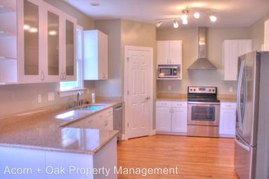 Main picture of 1228 Champions Pointe Dr