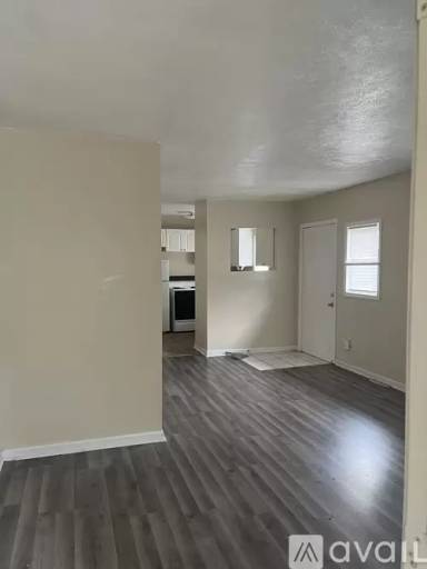 Main picture of 2224 Leer St