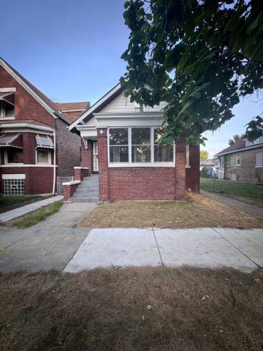 Main picture of 7615 S Vernon Ave