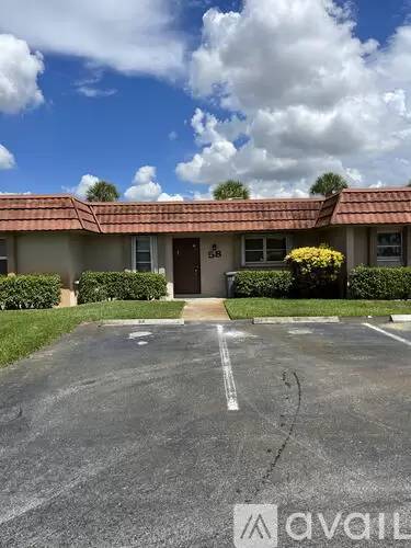 Main picture of Cresthaven Condominiums Townhomes