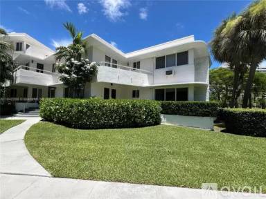 Main picture of 10190 Collins Ave