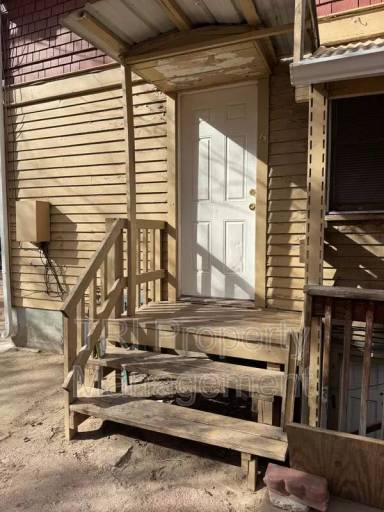 Main picture of 1615 8th Ave