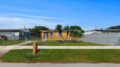 Main picture of 830 NW 3rd St