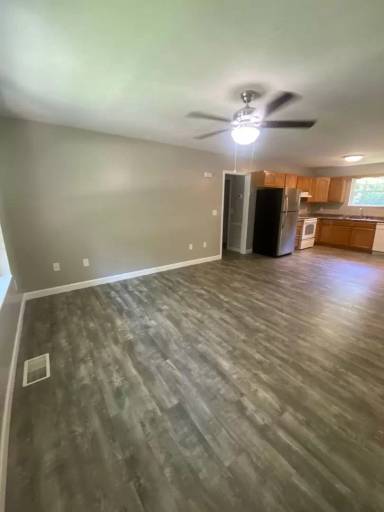 Main picture of 502 Shellbark Rd