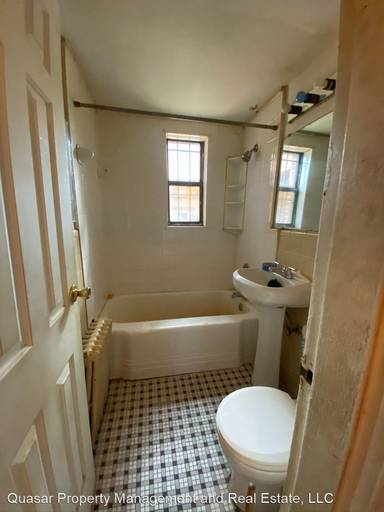 Main picture of 6 Galveston St SW