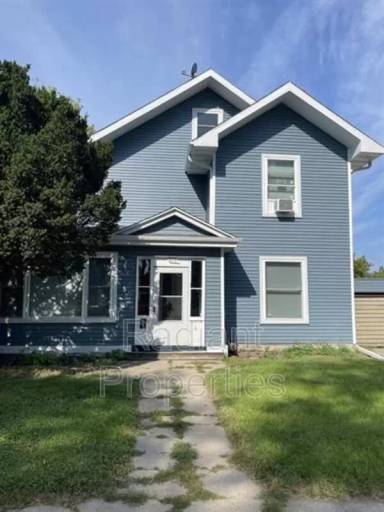 Main picture of 415 Boone St