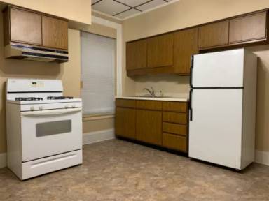 Main picture of 836 Main St