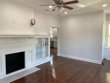 Main picture of 2708 Salado St