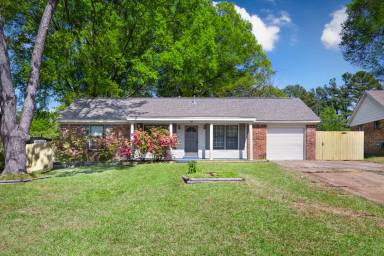 Main picture of 8228 Brooksville Cv