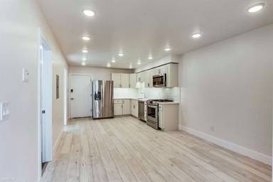 Main picture of 1454 South Van Ness