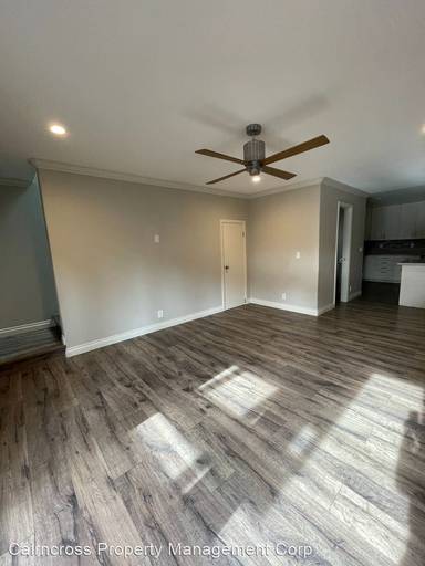 Main picture of 934 Chalcedony St