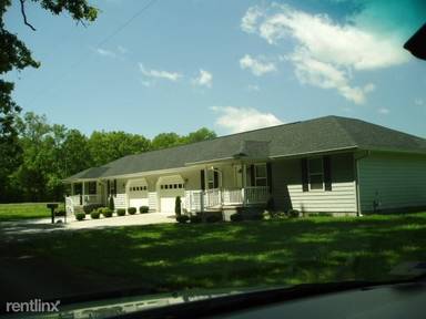 Main picture of 145 Early Ln