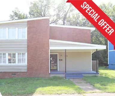 Main picture of 1080 N Evergreen St