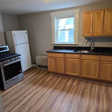 Main picture of 315 Cedar St