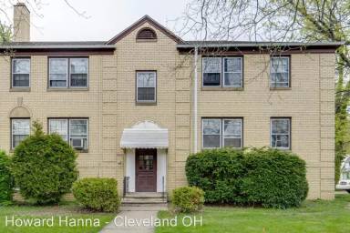 Main picture of 19351 Lake Shore Blvd