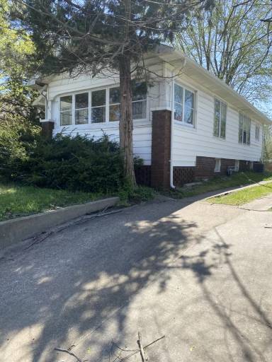 Main picture of 817 W Walnut St