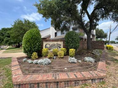 Main picture of 3140 Devonshire Dr