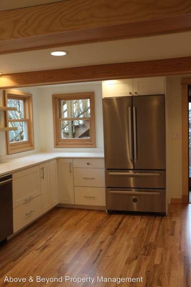 Main picture of 425 N Montana Ave