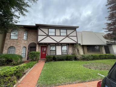 Main picture of 2036 S 5th St