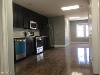 Main picture of 3215 Washington St