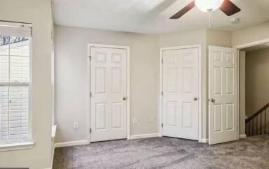 Main picture of 2702 Thornbrook Ct