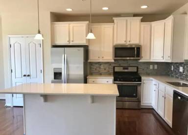 Main picture of 2731 Egret Way