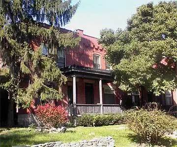 Main picture of 1481 Michigan Ave