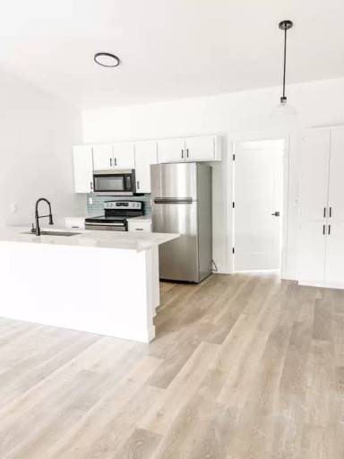 Main picture of 6105 S McKemy St