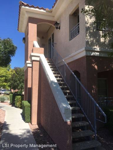 Main picture of 352 Pine Haven St
