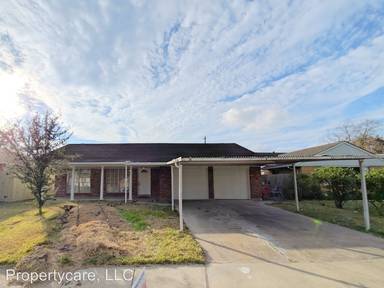 Main picture of 1312 Zapp Ln