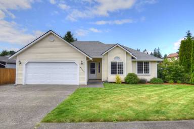 Main picture of 9104 Christine Ct NE