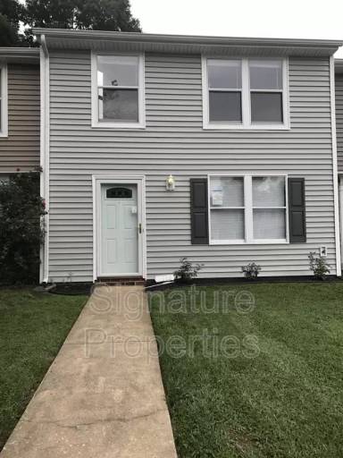 Main picture of 7918 Clovertree Ct