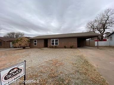 Main picture of 2420 Cambridge St