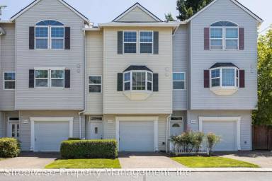 Main picture of 19912 SW Poplarwood Pl