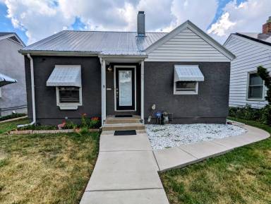 Main picture of 1127 Van Buren Ave