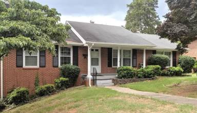 Main picture of 2405 Gladstone Dr NE