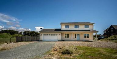Main picture of 87126 Beach Ln
